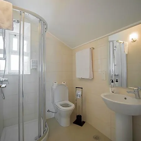 Garden Bed & Breakfast Horta (Azores)