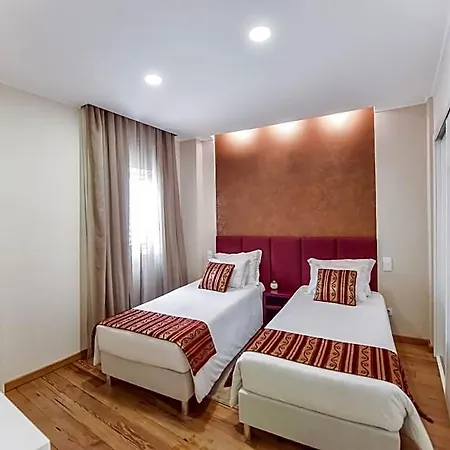 Garden Bed & Breakfast 3*